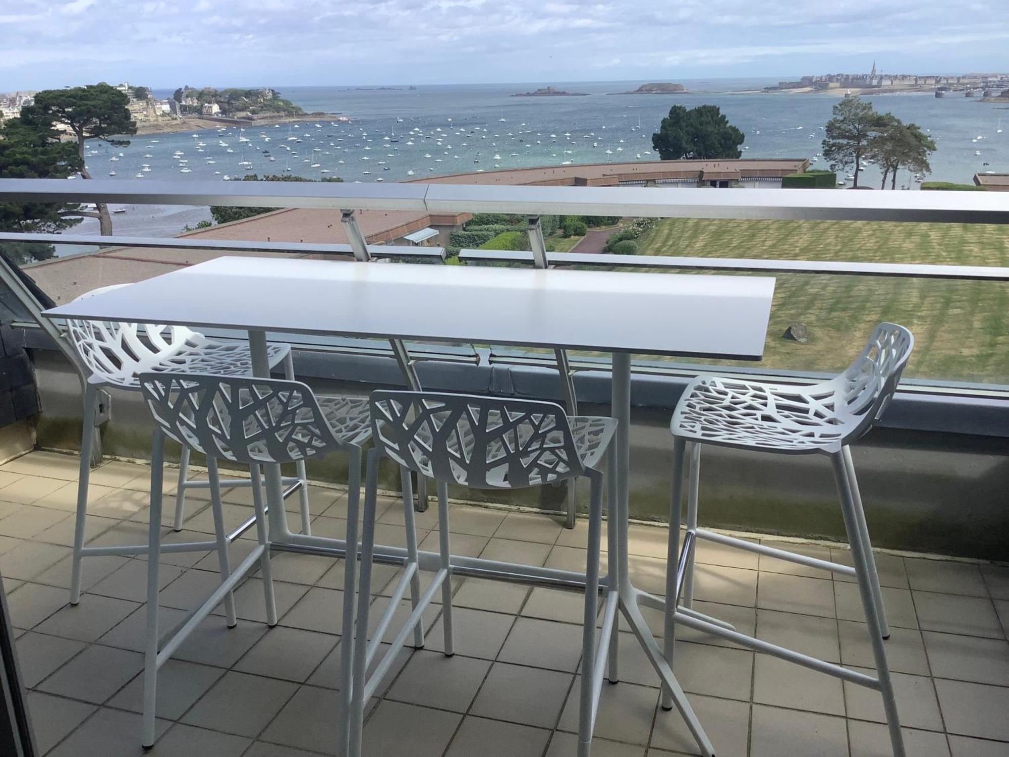Heol - Appartement 2 Chambres - Vue Mer Et Parking Dinard Exterior photo